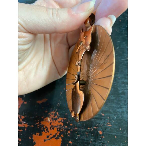 vintage 1960s huge copper cat pendant 3D mustache 60s novelty necklace mod - Picture 7 of 8